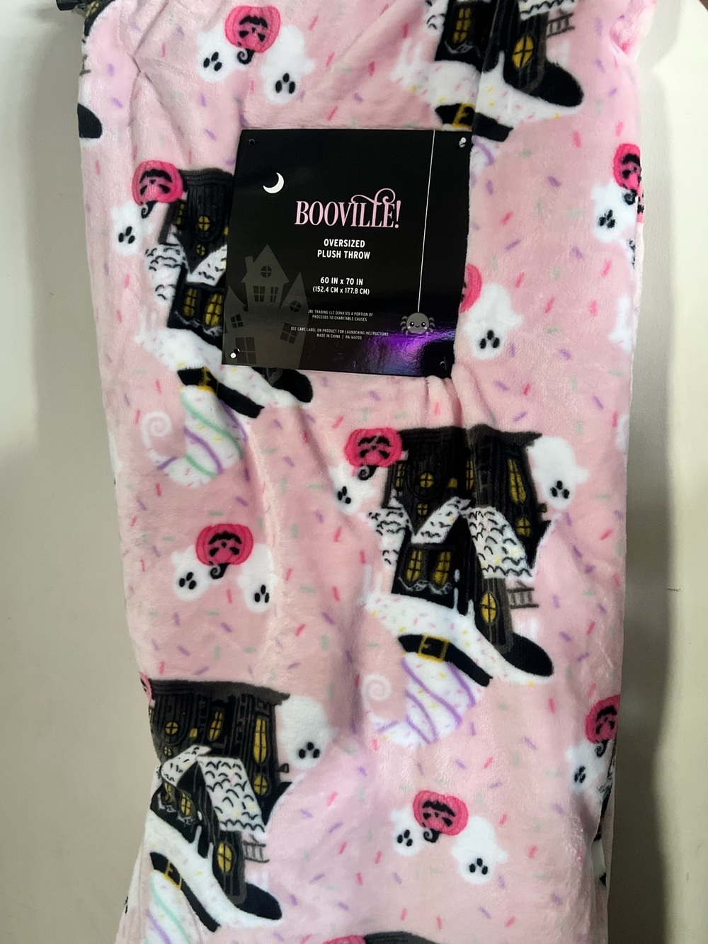 Pink Plush Halloween Oversized Throw blanket